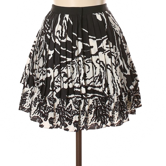 Gucci Dresses & Skirts - Gucci Black White Pleated Silk Mini Skirt